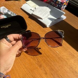 New worn once coach sunglasses